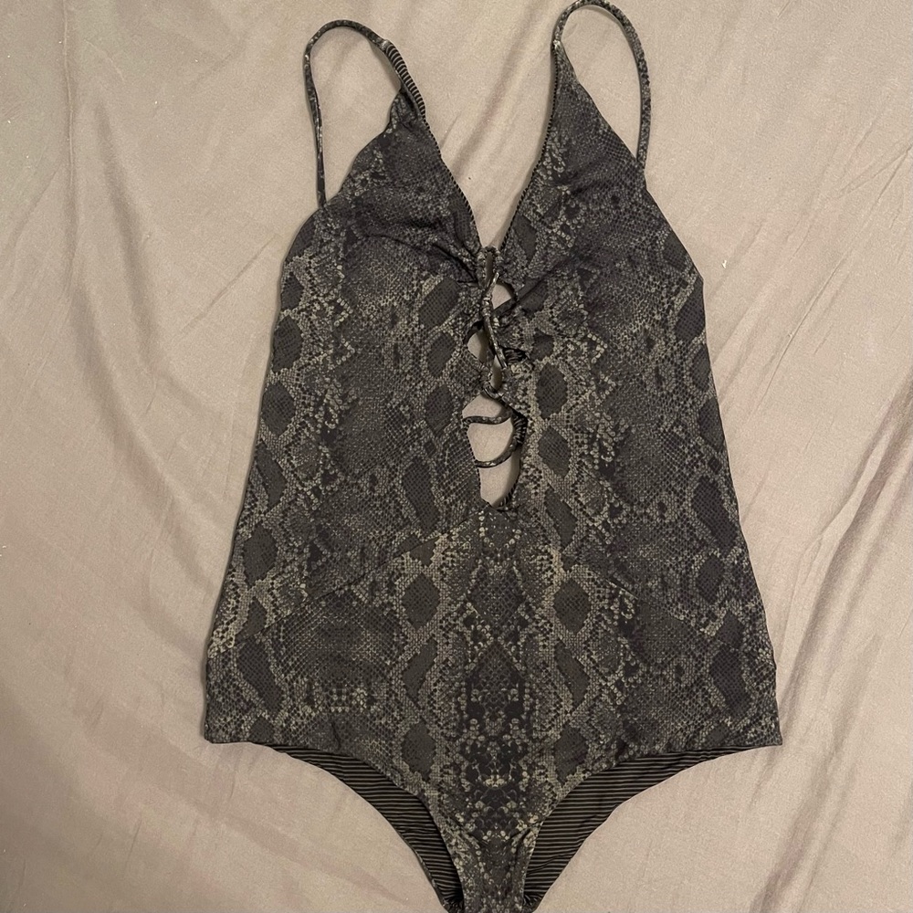Acacia Sage Python medium